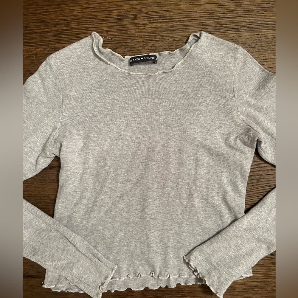 brandy melville long sleeve top